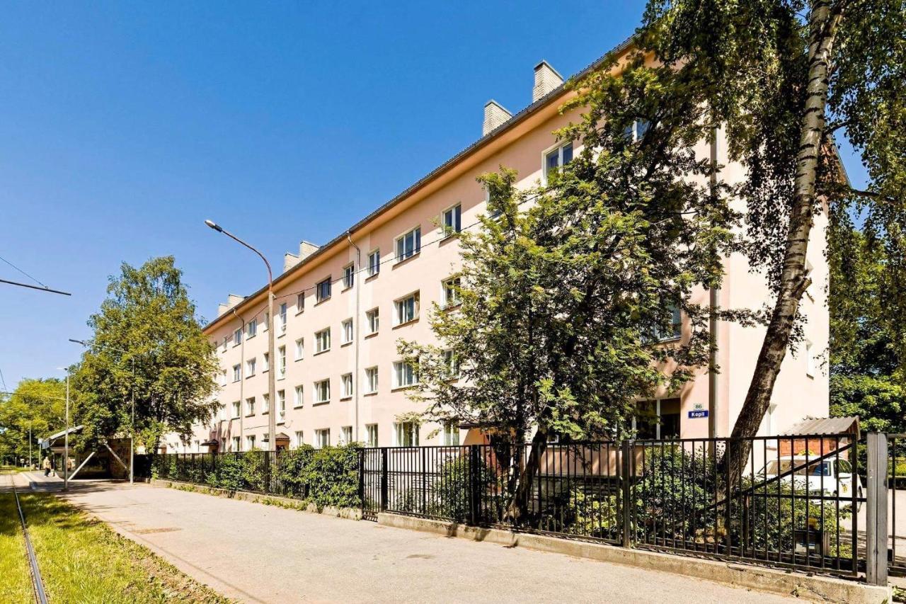 Sunny Apartment, 7 Min With Tram To The Old Town *